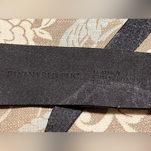 Black leather belt - Picture 4 of 4